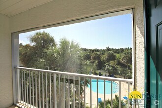 Building Photo - Pool view 2 Bedroom Unit at The Florida Club!