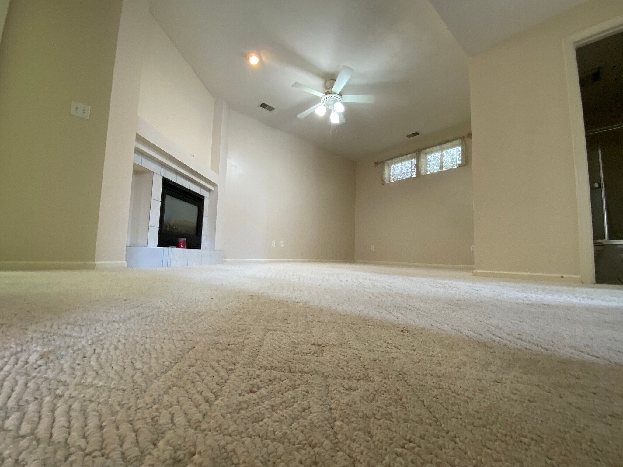 Building Photo - 123 Cobblestone Cir