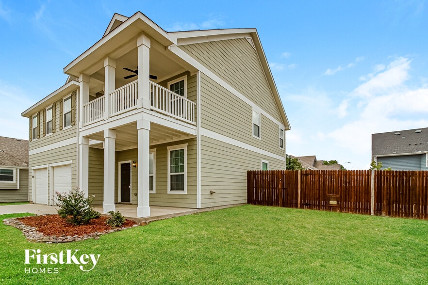 Building Photo - 2209 Windsor Farms Dr
