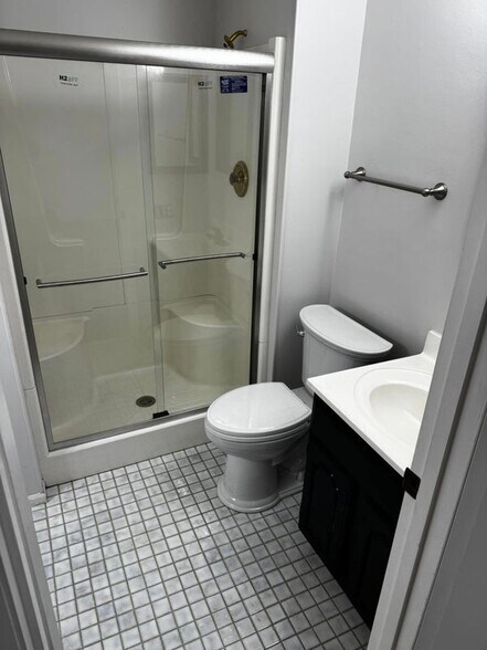 Building Photo - 5655 Dantonaire Pl