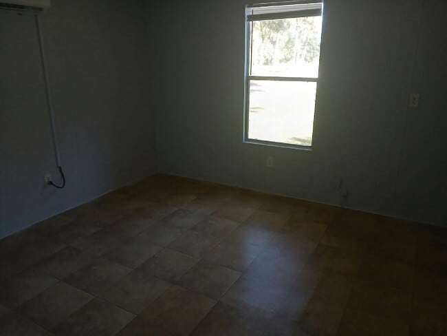 Building Photo - 130 S Suncoast Blvd