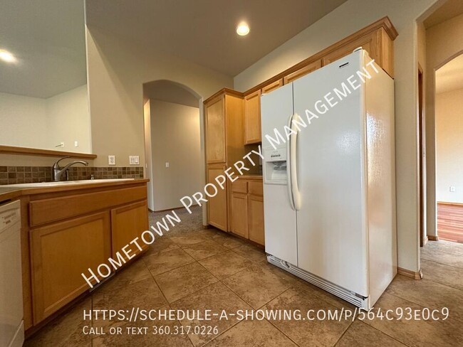 Building Photo - Gorgeous 3 Bedroom Rambler in Horizon Poin...