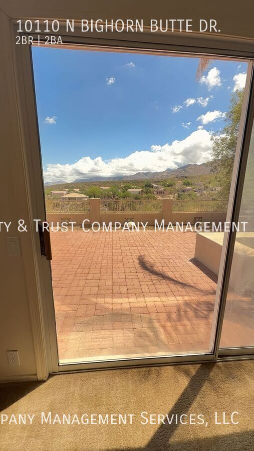 Building Photo - 10110 N Bighorn Butte Dr