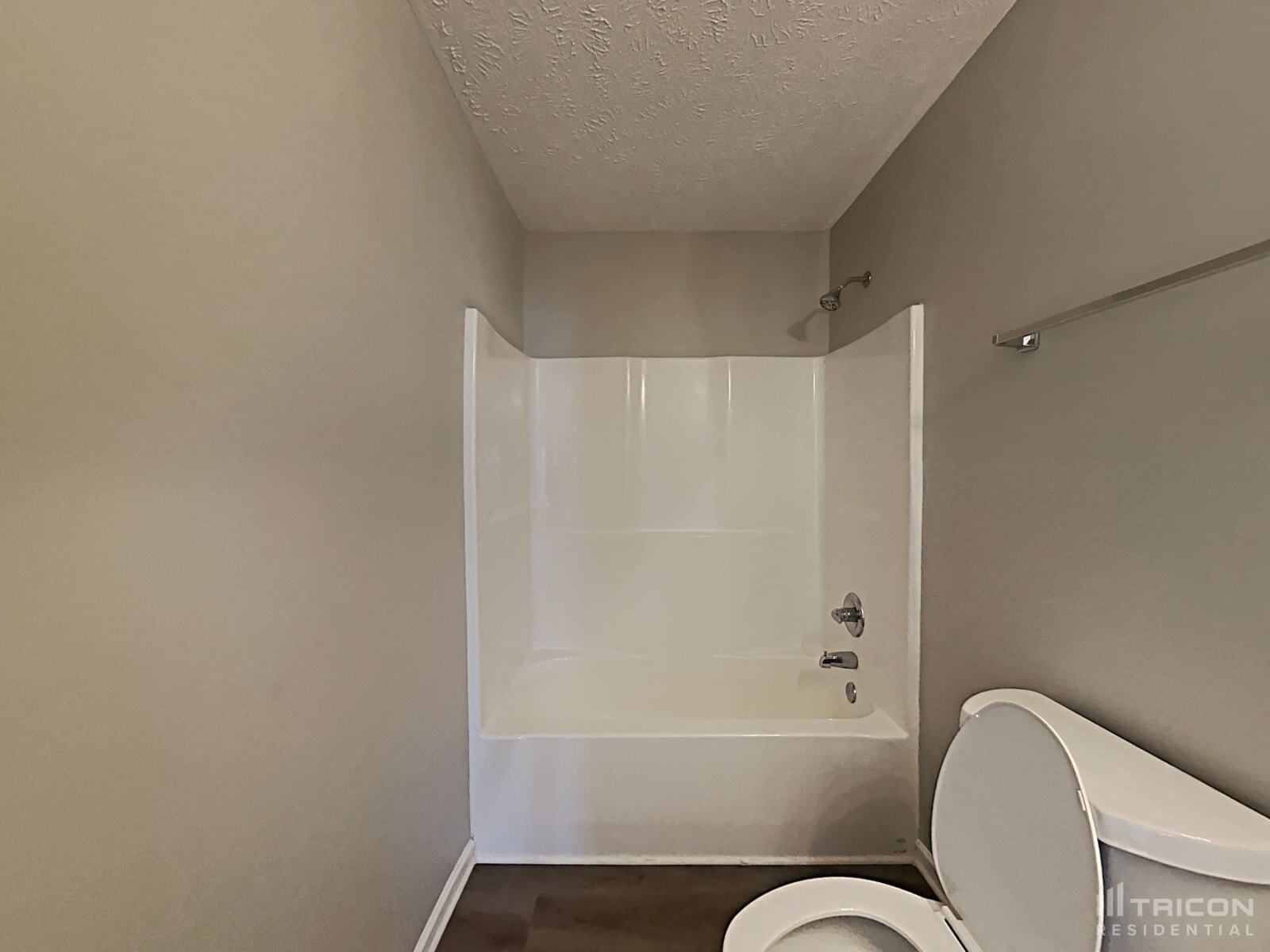 Building Photo - 901 Laramie Ct