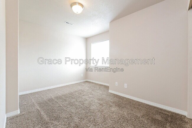 Building Photo - 6107 Kochia Ct