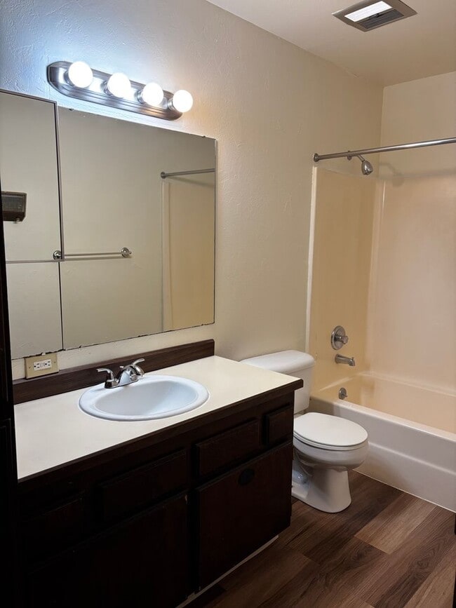 Building Photo - 1 bedroom near Washington Square