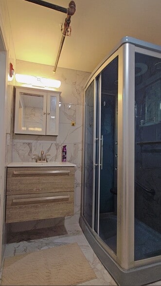 Building Photo - 317 W Fayette St