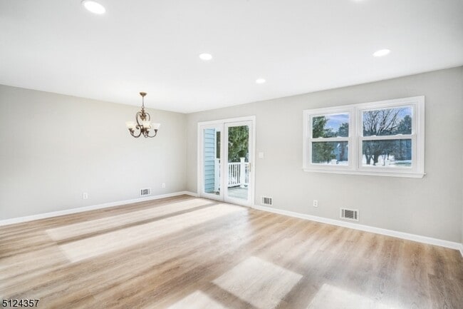 Building Photo - 1 Tempe Wick Rd