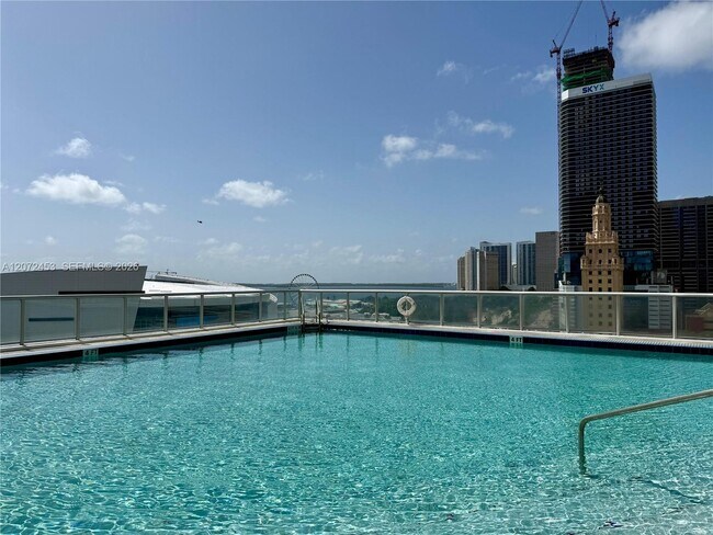 Building Photo - 888 Biscayne Blvd