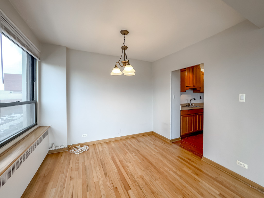 Building Photo - 4180 N Marine Dr