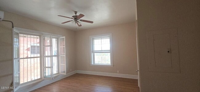 Building Photo - 515 W Missouri Ave