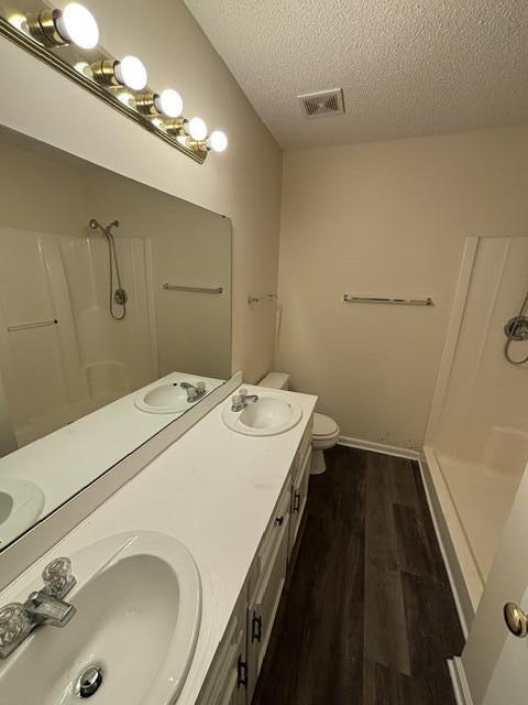 Building Photo - 31 Radcliff Dr
