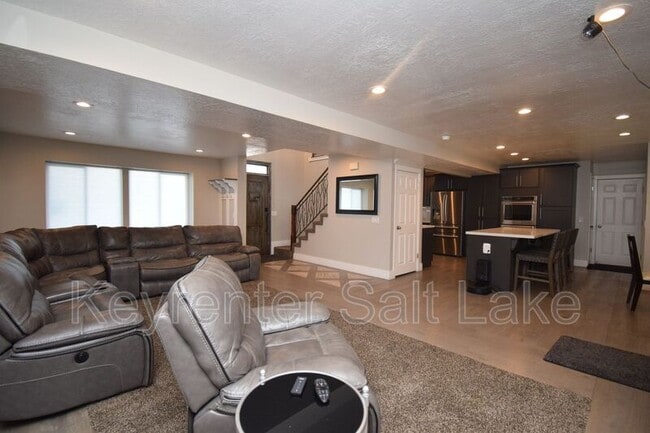 Building Photo - 1814 Whisperwood Cir