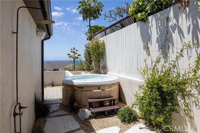 Building Photo - 2703 Via Montecito