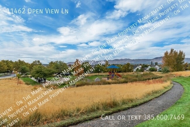 Building Photo - 11462 Open View Ln