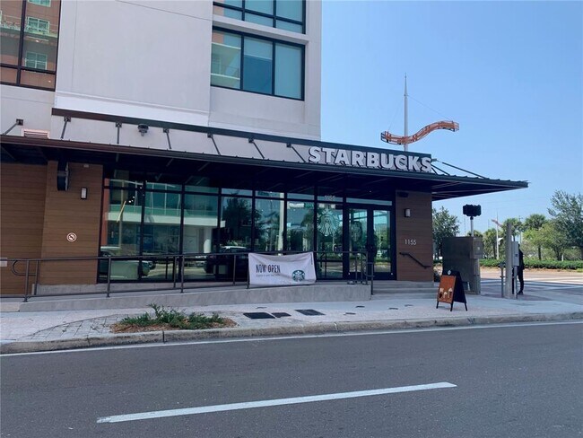 Building Photo - 1120 E Kennedy Blvd