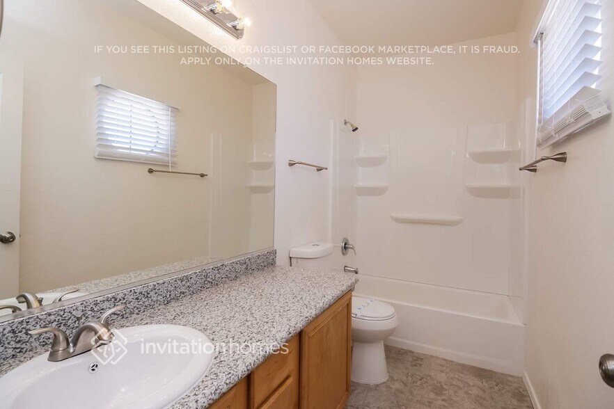 Building Photo - 15940 W Mauna Loa Ln