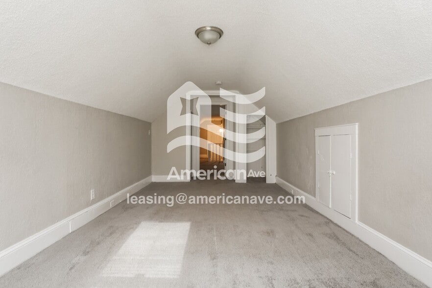 Building Photo - 4107 Woodland Ave