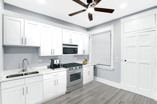 Building Photo - 5341 S Indiana Ave