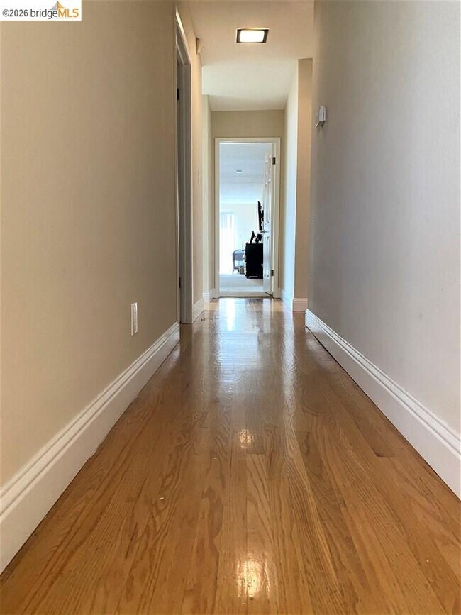 Building Photo - 235 Donegal Way