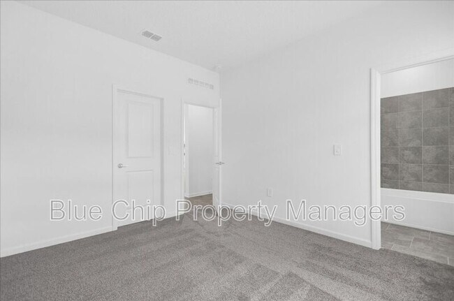 Building Photo - 2025 Shaggy Fisher Dr
