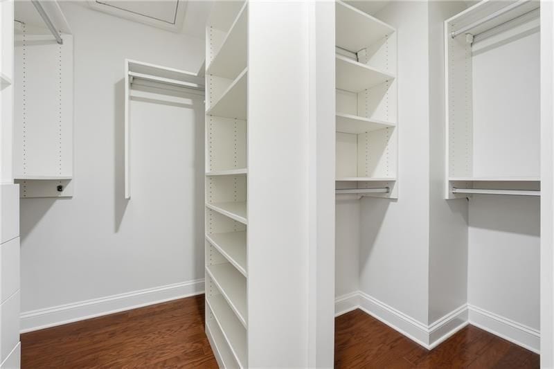 Building Photo - 3655 E Paces Walk