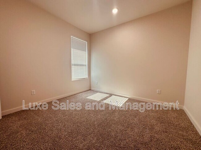 Building Photo - 8301 NW 163rd Ter