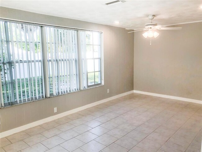Building Photo - 8153 Boca Grande Ave