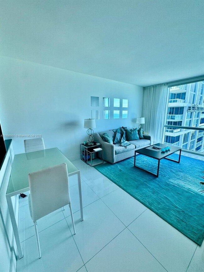 Building Photo - 6801 Collins Ave