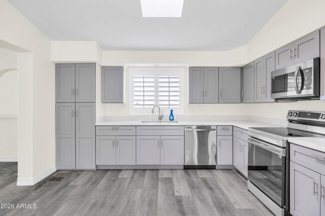 Building Photo - 34380 Cholla Dr