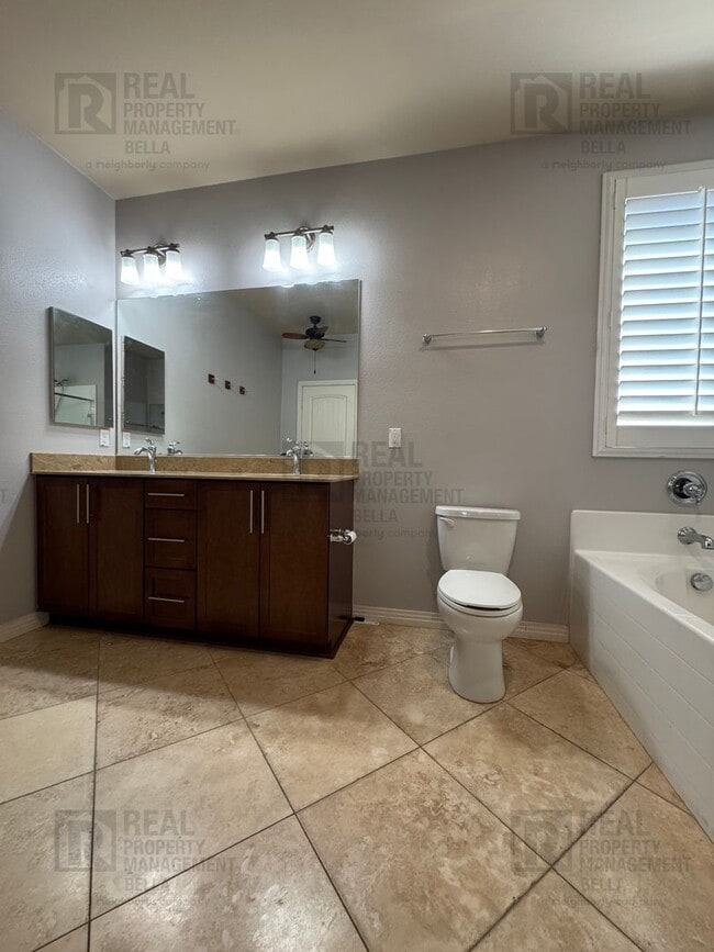 Building Photo - Modern Comfort Meets Resort Living – Gorgeous Single-Story in The Lakes Community