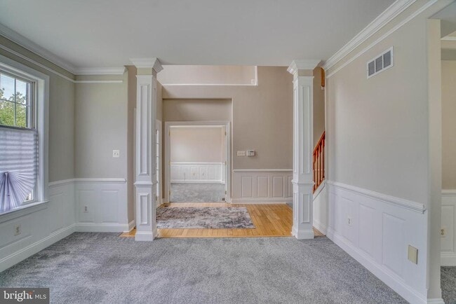 Building Photo - 9902 Player Dr