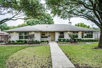 Building Photo - 6908 Lavendale Ave