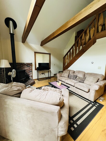 Building Photo - 84 Whitetail Rdg