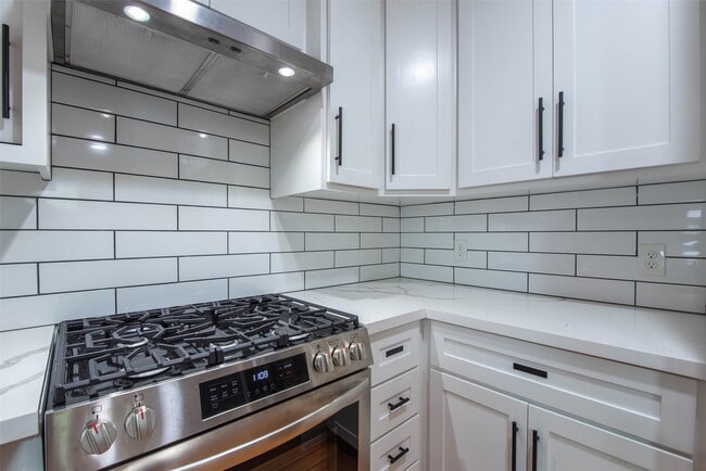 Building Photo - 1459 Munger St