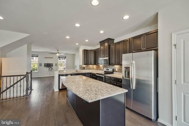 Building Photo - 10711 Hinton Wy