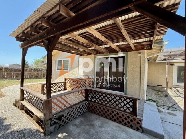 Building Photo - 511 Del Oro Ct