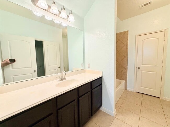 Building Photo - 19508 Smith Gin St