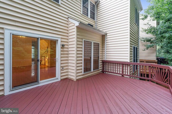 Building Photo - 4021 Fairfax Center Hunt Trail