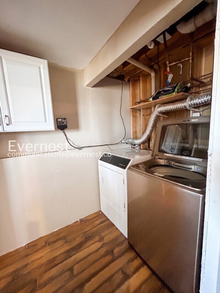 Building Photo - 6980 Goldfield Dr