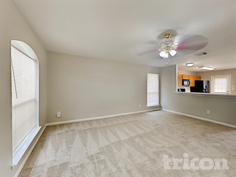 Building Photo - 8707 Texas Acorn Ave
