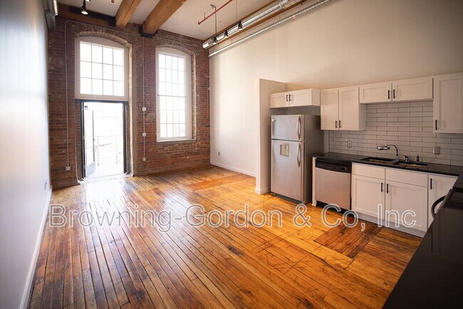 Building Photo - 1350 Rosa L Parks Blvd