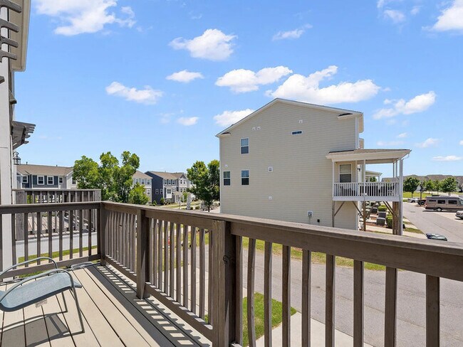 Building Photo - Build Equity Like a Homeowner – Lease to Own