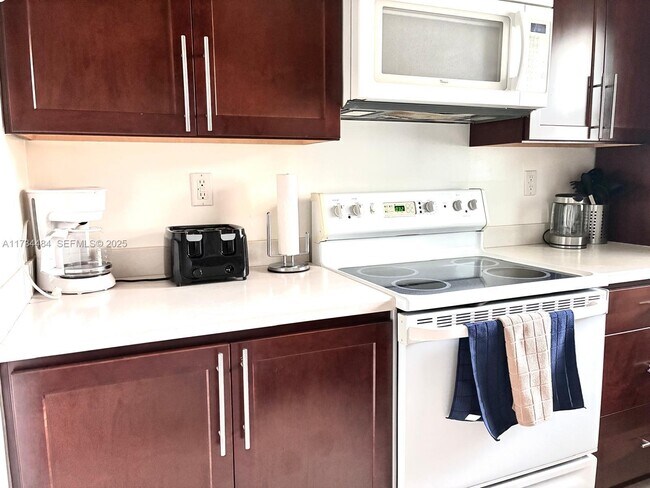 Building Photo - 201 178th Dr