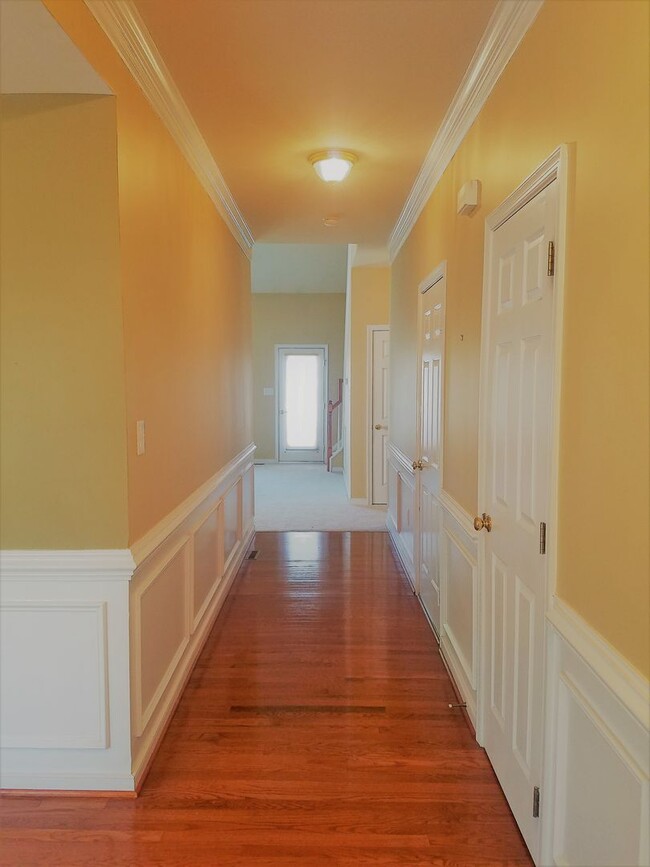 Building Photo - 9113 Stonecreek Club Pl