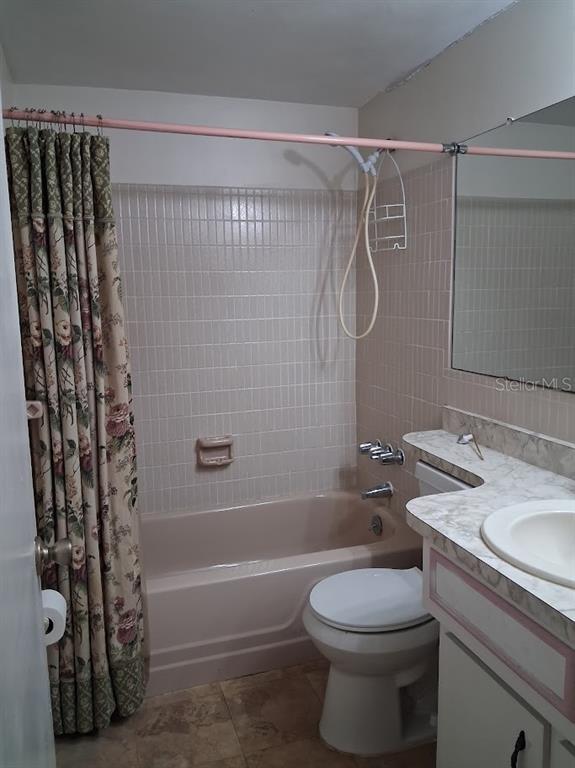 Building Photo - 6821 Mesa Verde St