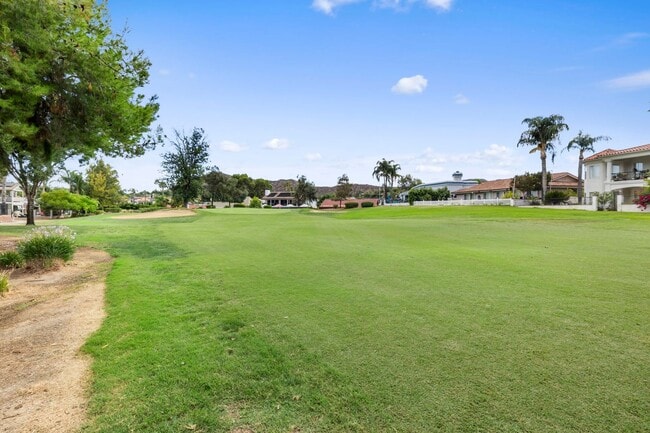 Building Photo - CANYON LAKE 3 BED 2 BATH ON GOLF COURSE