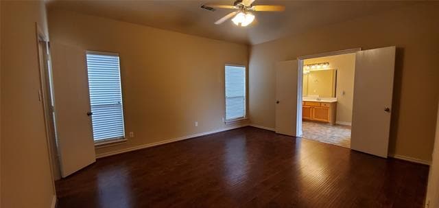Building Photo - 300 Sunrise Ln