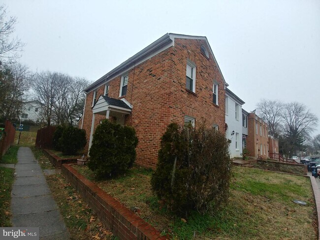 Primary Photo - 9726 Bragg Ln