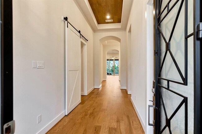 Building Photo - 279 Rivus Overlook Dr